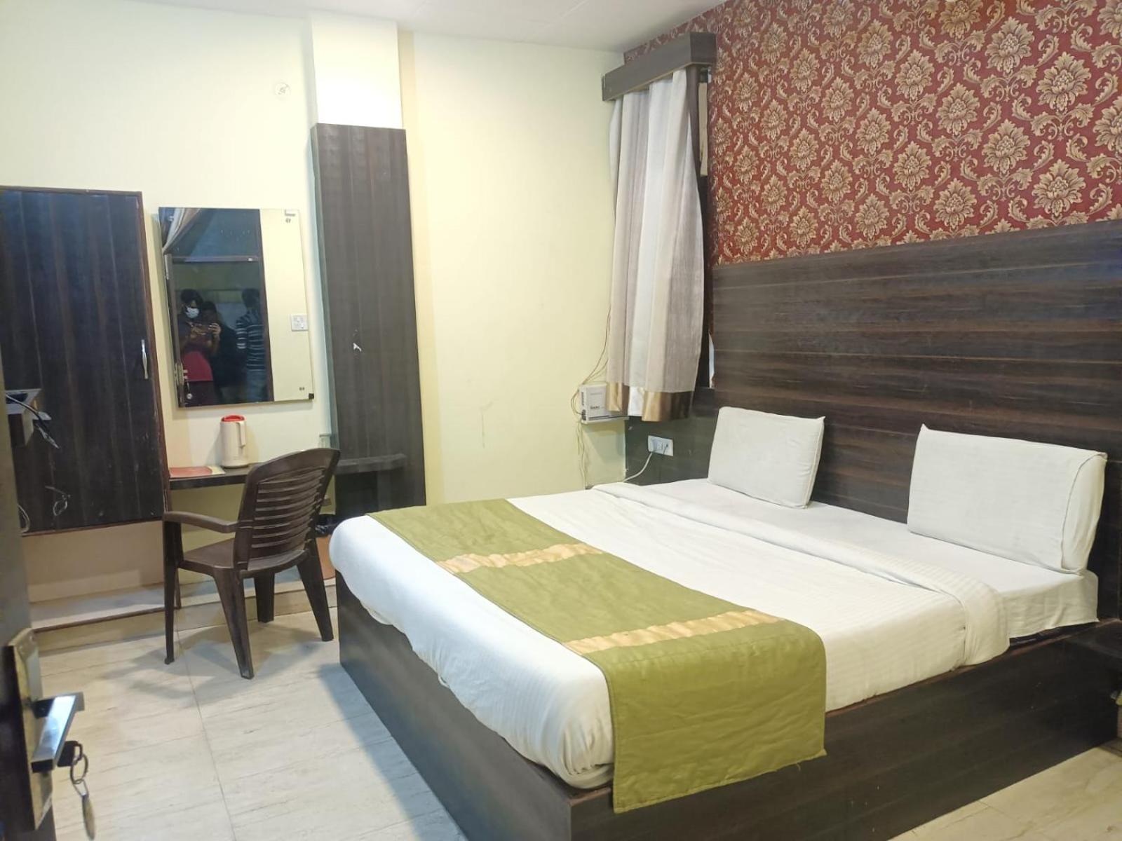 Hotel Park Avenue Lucknow Eksteriør billede