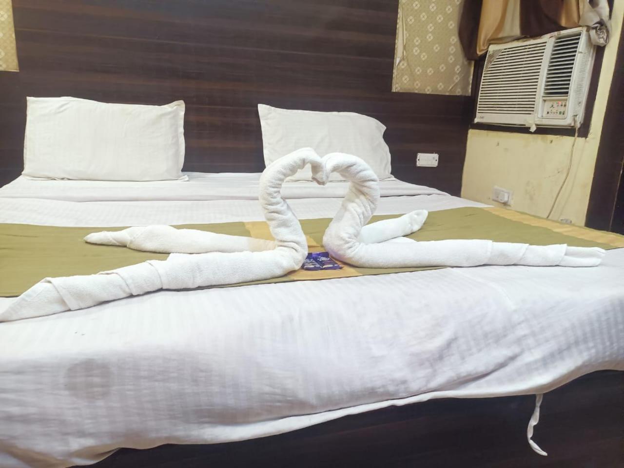 Hotel Park Avenue Lucknow Eksteriør billede